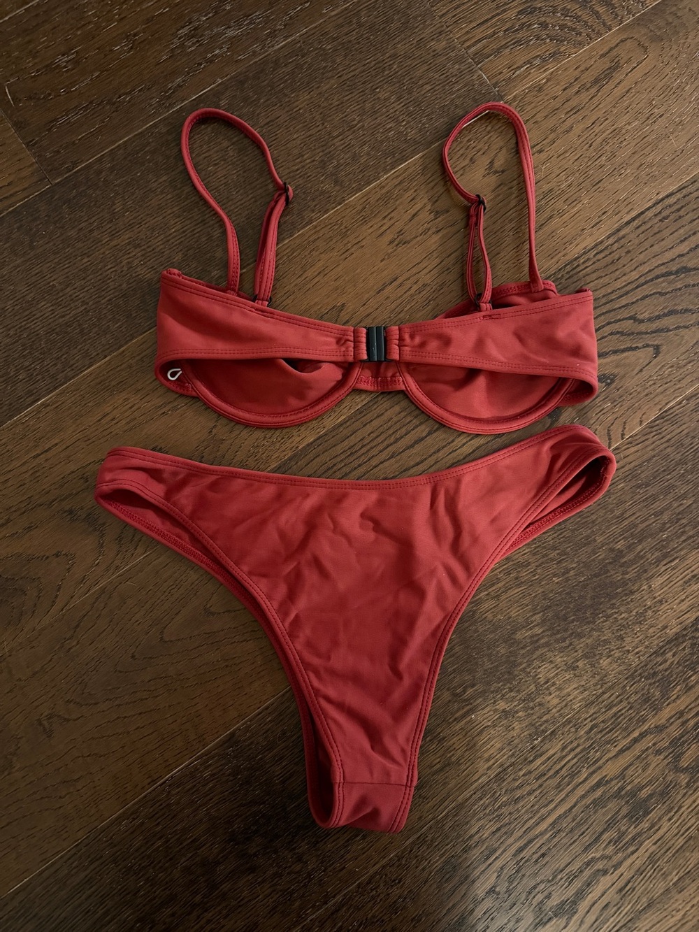 FAITHFULL Bikini Top & Bottom in XS - Picture 2 of 3